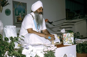 Siri Singh Sahib - 27.jpg Siri Singh Sahib - 27.jpg
